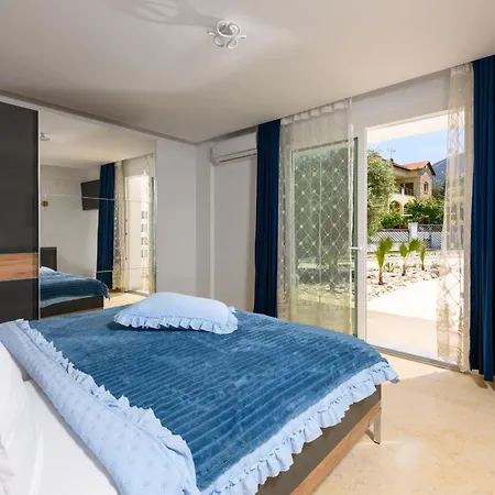 Oasis Deluxe * Skala Rachoni (Thasos)