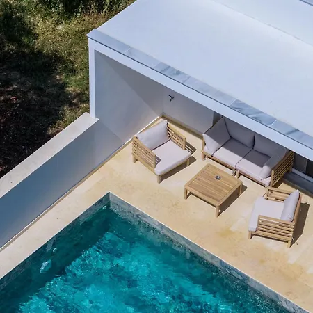 Oasis Deluxe Σκάλα Ραχωνίου